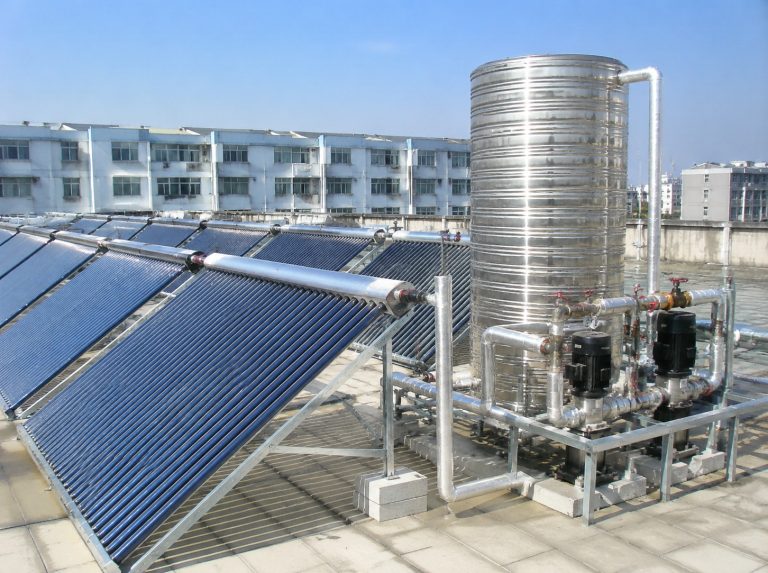 红旗区商用大容量真空管太阳能热水系统
